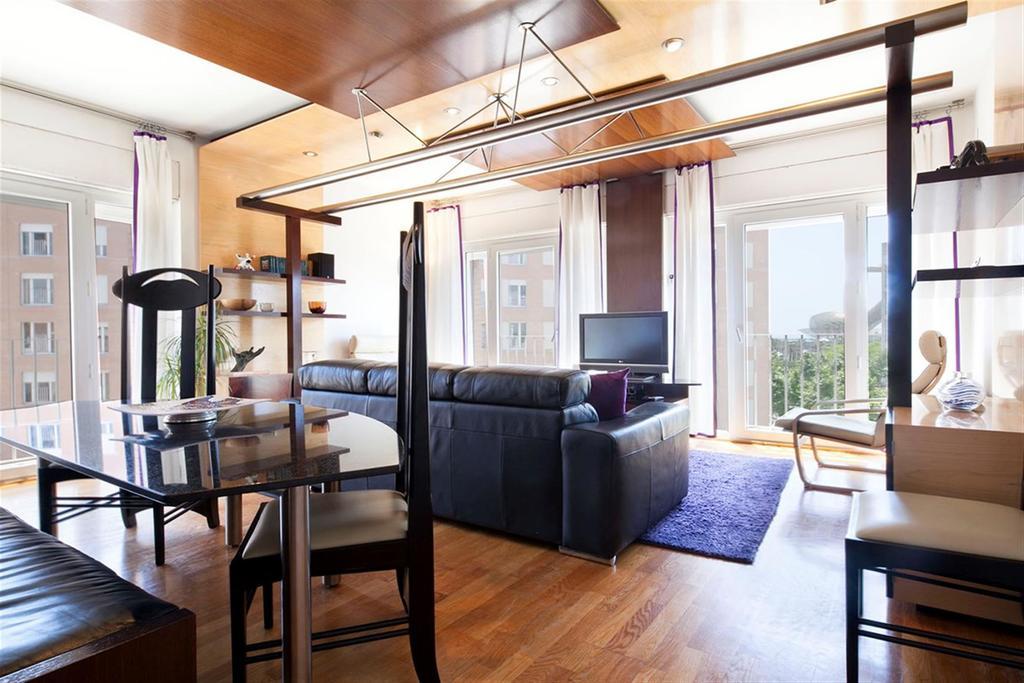 Stay U-Nique Apartments Salvador Espriu Барселона Стая снимка